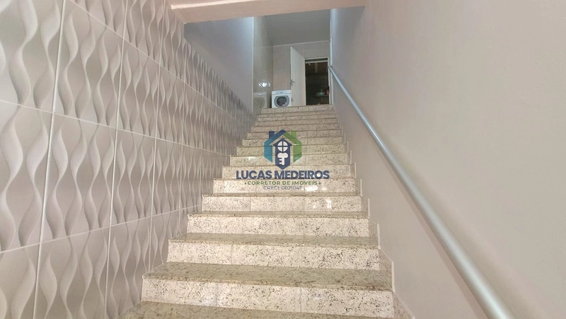 O sobrado perfeito existe: amplo, com piscina, energia solar, terreno generoso e pronto para receber a sua família. Agende sua visita e venha se encantar!: 7ª foto da galeria de imagens do imóvel