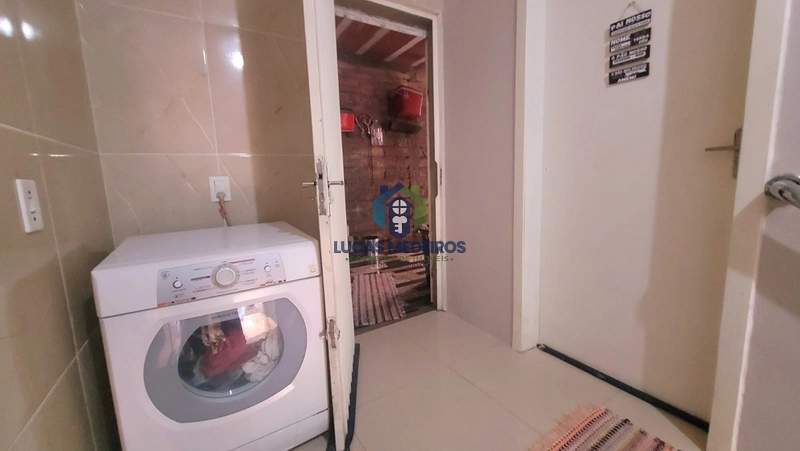 O sobrado perfeito existe: amplo, com piscina, energia solar, terreno generoso e pronto para receber a sua família. Agende sua visita e venha se encantar!: 8ª foto da galeria de imagens do imóvel