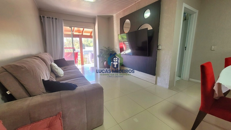O sobrado perfeito existe: amplo, com piscina, energia solar, terreno generoso e pronto para receber a sua família. Agende sua visita e venha se encantar!: 12ª foto da galeria de imagens do imóvel