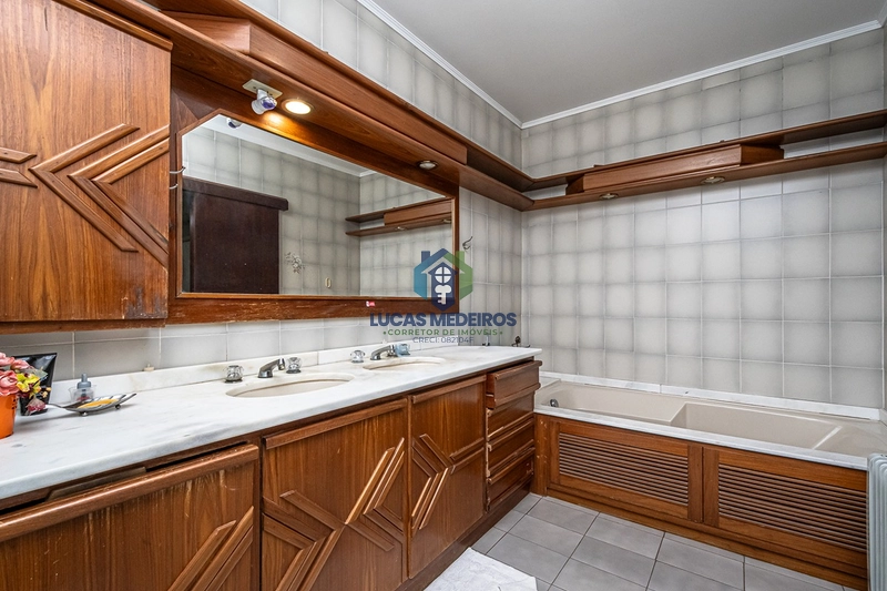 Viva o melhor do Ideal em NH -  casa ampla com 5 dormitórios e piscina: 36ª foto da galeria de imagens do imóvel