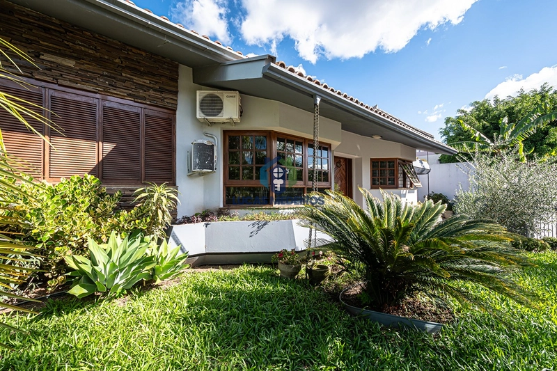 Viva o melhor do Ideal em NH -  casa ampla com 5 dormitórios e piscina: 10ª foto da galeria de imagens do imóvel