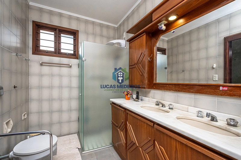 Viva o melhor do Ideal em NH -  casa ampla com 5 dormitórios e piscina: 37ª foto da galeria de imagens do imóvel