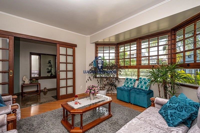 Viva o melhor do Ideal em NH -  casa ampla com 5 dormitórios e piscina: 15ª foto da galeria de imagens do imóvel