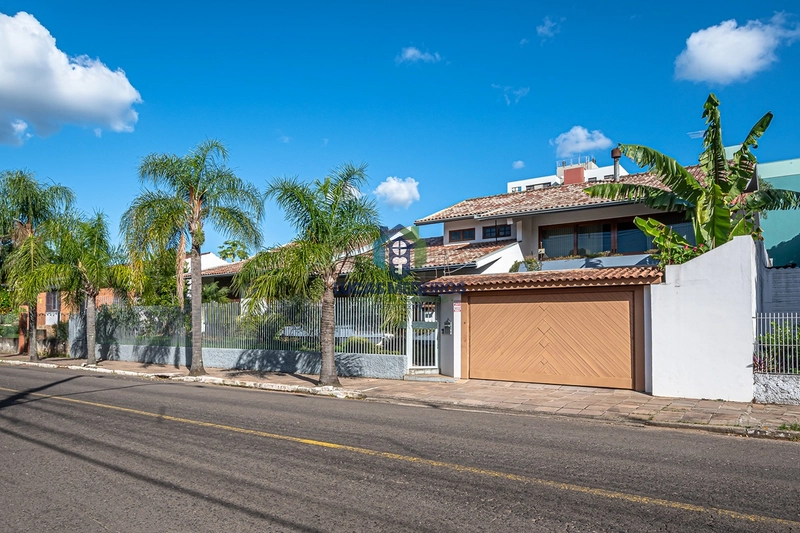 Viva o melhor do Ideal em NH -  casa ampla com 5 dormitórios e piscina: 4ª foto da galeria de imagens do imóvel