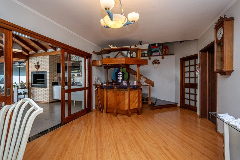 Viva o melhor do Ideal em NH -  casa ampla com 5 dormitórios e piscina: 19ª foto da galeria de imagens do imóvel