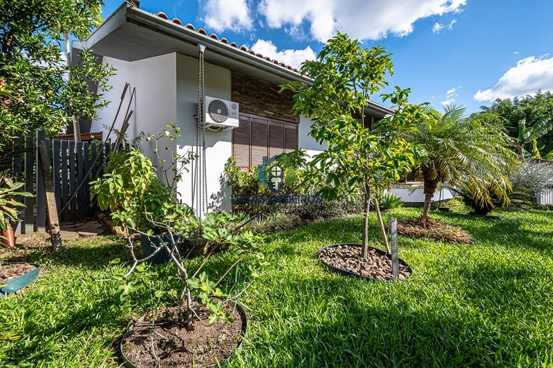 Viva o melhor do Ideal em NH -  casa ampla com 5 dormitórios e piscina: 8ª foto da galeria de imagens do imóvel