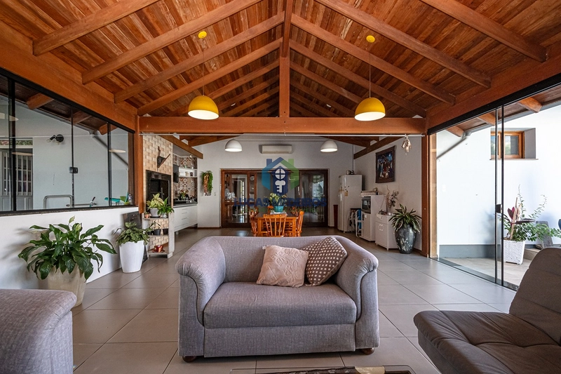 Viva o melhor do Ideal em NH -  casa ampla com 5 dormitórios e piscina: 50ª foto da galeria de imagens do imóvel