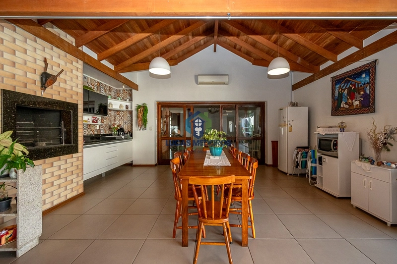 Viva o melhor do Ideal em NH -  casa ampla com 5 dormitórios e piscina: 52ª foto da galeria de imagens do imóvel