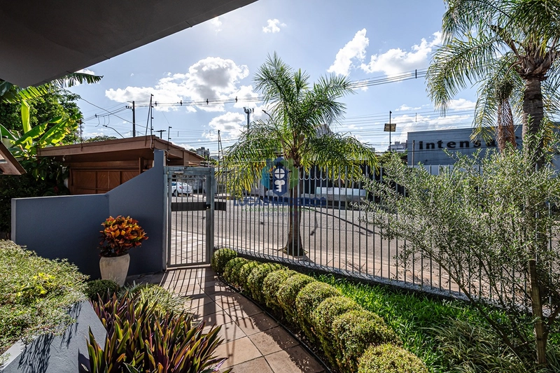 Viva o melhor do Ideal em NH -  casa ampla com 5 dormitórios e piscina: 11ª foto da galeria de imagens do imóvel