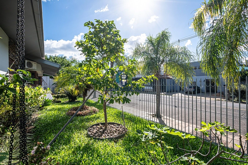 Viva o melhor do Ideal em NH -  casa ampla com 5 dormitórios e piscina: 9ª foto da galeria de imagens do imóvel