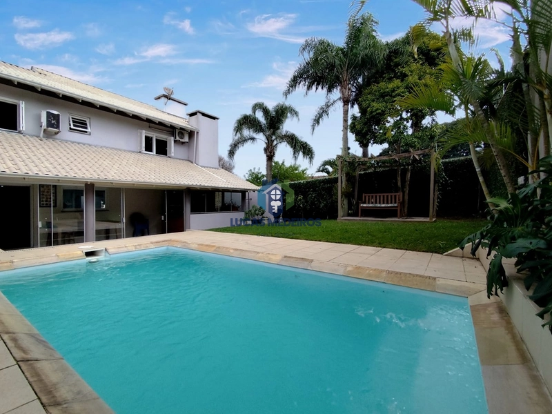 CASA ALTO PADRÃO À VENDA EM NOVO HAMBURGO: 1ª foto da galeria de imagens do imóvel