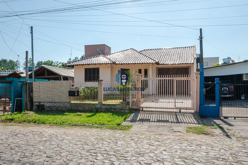 Casa a venda Bairro Ferrabraz- Sapiranga: 3ª foto da galeria de imagens do imóvel