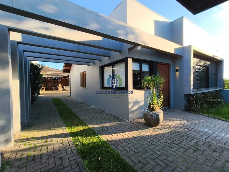 Casa Térrea Mobiliada com Piscina Aquecida e Energia Solar em Campo Bom – 2 Quartos com Suíte: 1ª foto da galeria de imagens do imóvel