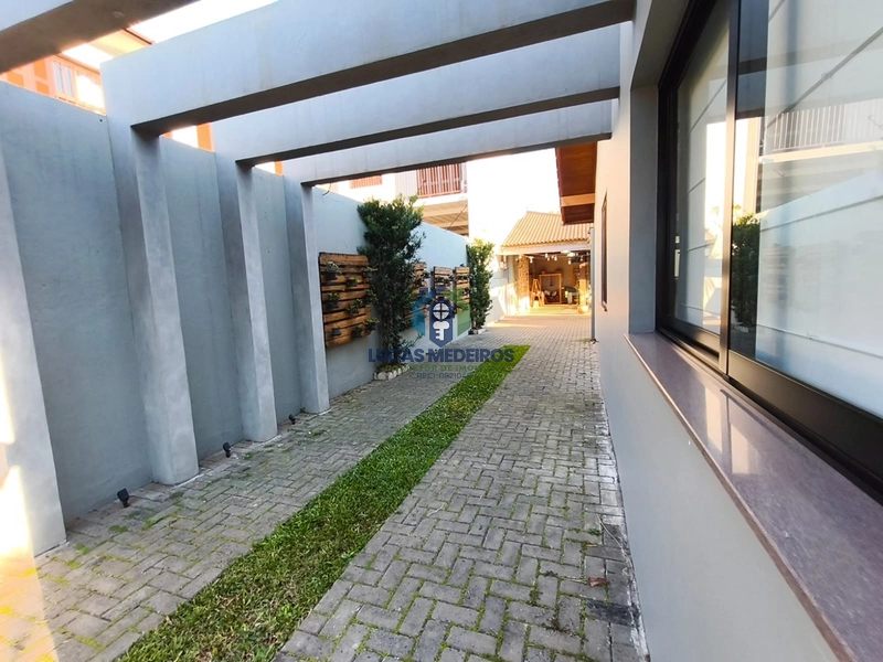 Casa Térrea Mobiliada com Piscina Aquecida e Energia Solar em Campo Bom – 2 Quartos com Suíte: 3ª foto da galeria de imagens do imóvel