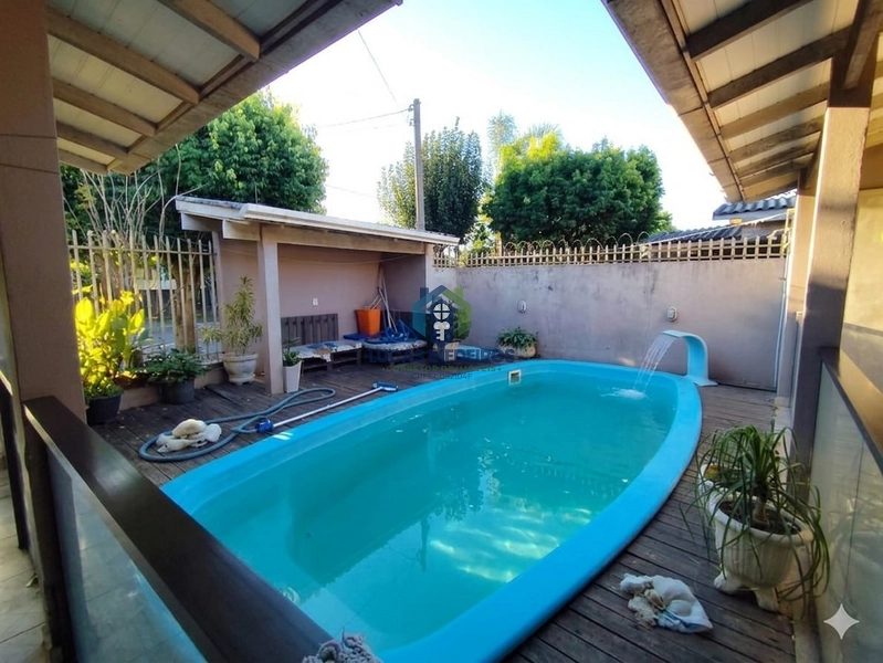 CASA COM PISCINA EM CAMPO BOM POR 320 MIL: 1ª foto da galeria de imagens do imóvel