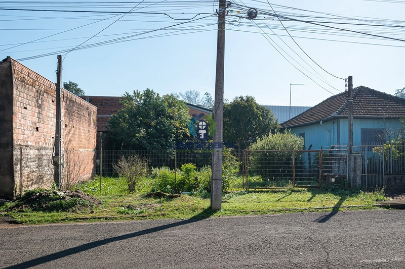 Ótimo Terreno no Centro de Campo Bom: 2ª foto da galeria de imagens do imóvel