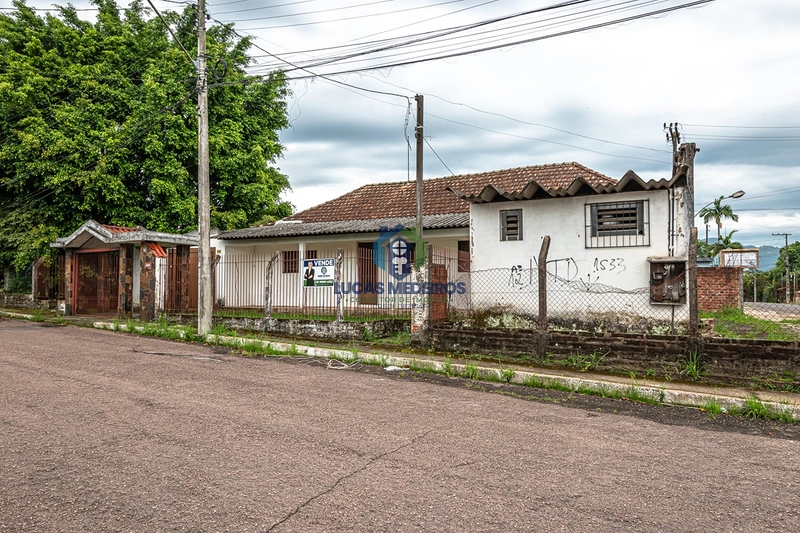 Casa à venda com sala comercial em Novo Hamburgo: 4ª foto da galeria de imagens do imóvel
