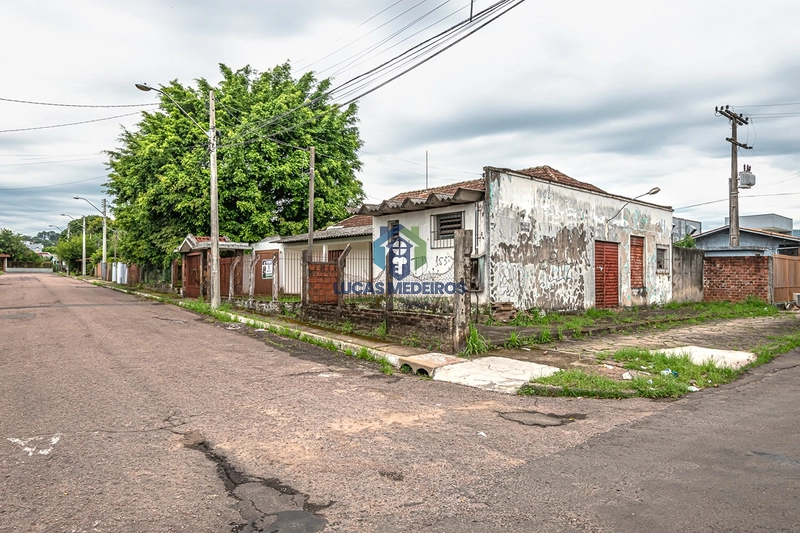 Casa à venda com sala comercial em Novo Hamburgo: 3ª foto da galeria de imagens do imóvel