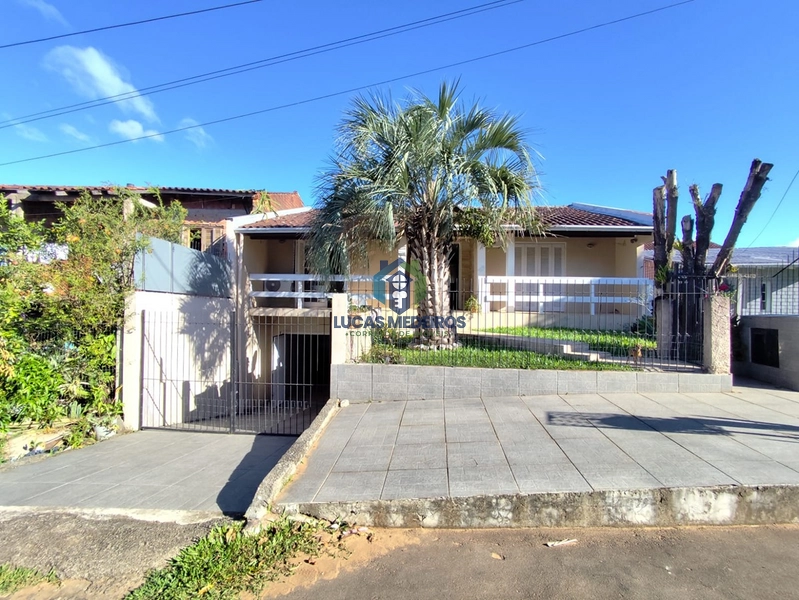 Casa à Venda na Santa Lucia - Campo Bom: 1ª foto da galeria de imagens do imóvel