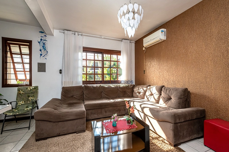 Exclusiva no Petrópolis em Novo Hamburgo: Casa com Piscina e 3 Dormitórios: 9ª foto da galeria de imagens do imóvel