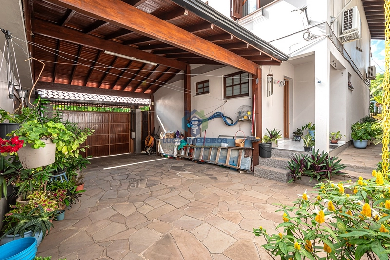 Exclusiva no Petrópolis em Novo Hamburgo: Casa com Piscina e 3 Dormitórios: 37ª foto da galeria de imagens do imóvel