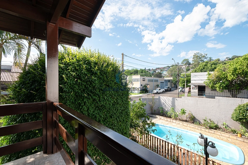 Exclusiva no Petrópolis em Novo Hamburgo: Casa com Piscina e 3 Dormitórios: 15ª foto da galeria de imagens do imóvel