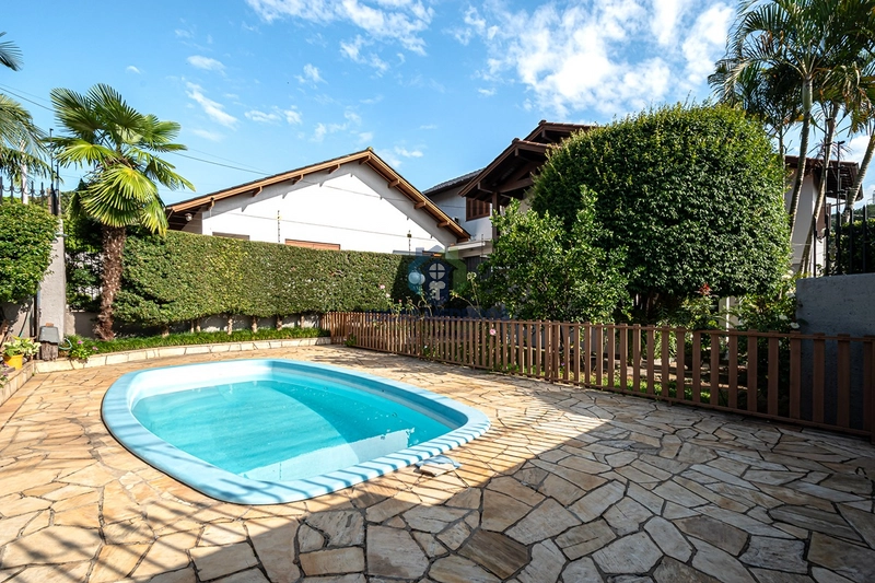 Exclusiva no Petrópolis em Novo Hamburgo: Casa com Piscina e 3 Dormitórios: 50ª foto da galeria de imagens do imóvel