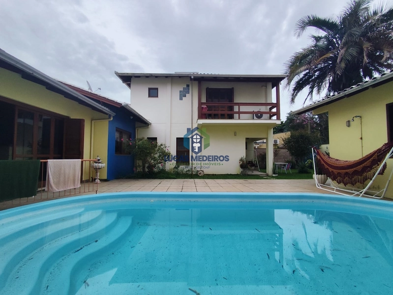 CASA À VENDA EM NOVO HAMBURGO: 2ª foto da galeria de imagens do imóvel