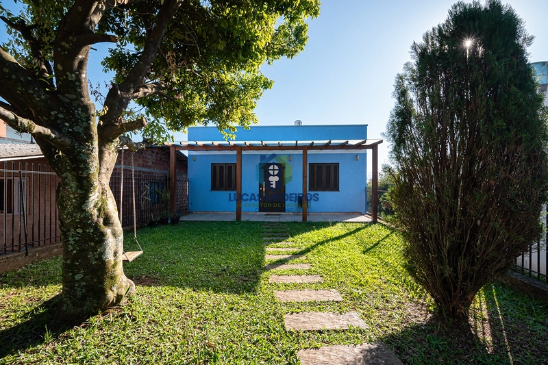 Casa com linda vista para o Morro Ferrabraz: 2ª foto da galeria de imagens do imóvel