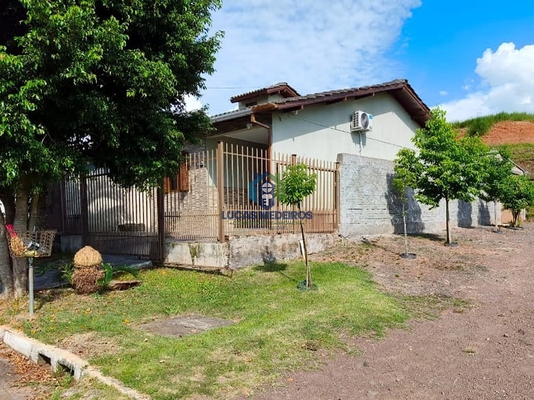 Casa à Venda no Floresta - Sapiranga: 2ª foto da galeria de imagens do imóvel