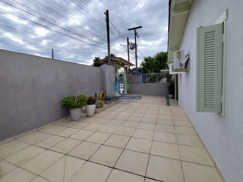 Casa à Venda com 3 Dormitórios | Piscina | Semi Mobiliada: 13ª foto da galeria de imagens do imóvel