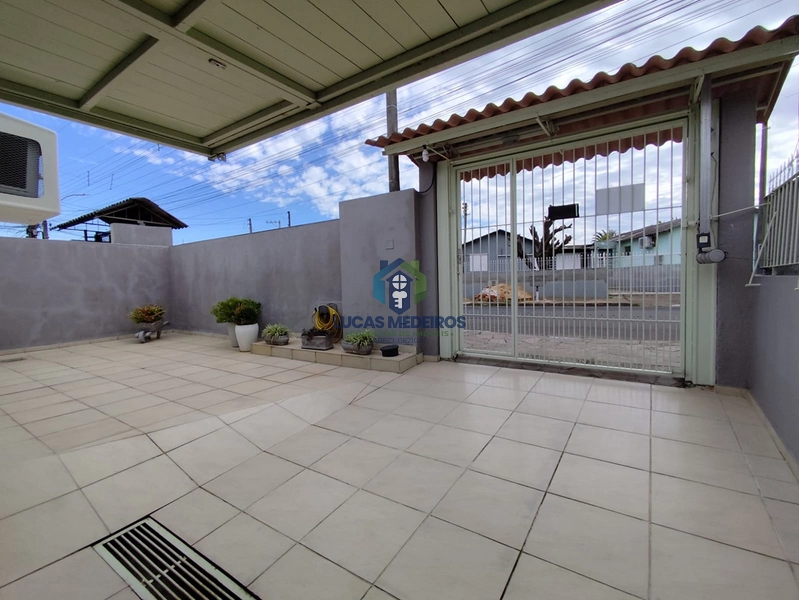Casa à Venda com 3 Dormitórios | Piscina | Semi Mobiliada: 14ª foto da galeria de imagens do imóvel