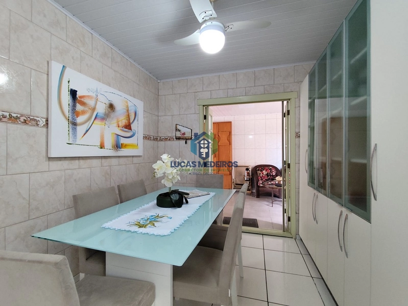 Casa à Venda com 3 Dormitórios | Piscina | Semi Mobiliada: 18ª foto da galeria de imagens do imóvel