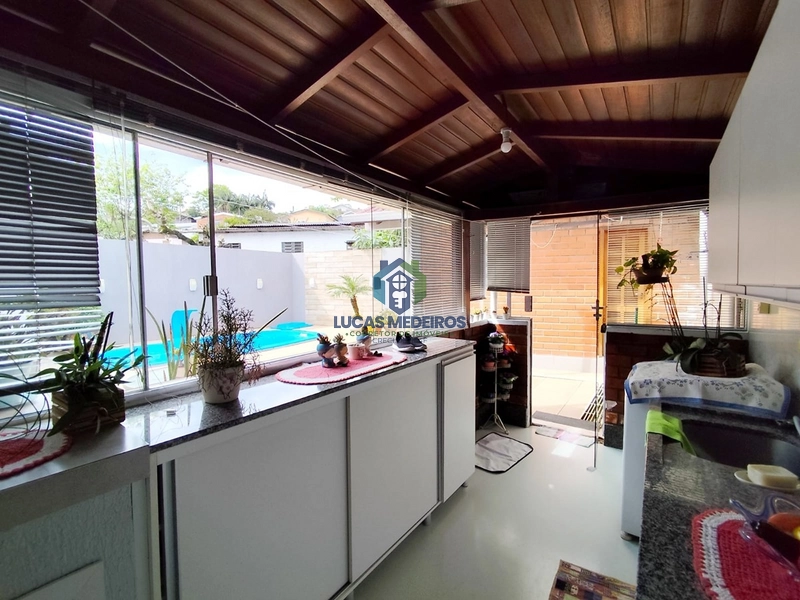 Casa à Venda com 3 Dormitórios | Piscina | Semi Mobiliada: 32ª foto da galeria de imagens do imóvel