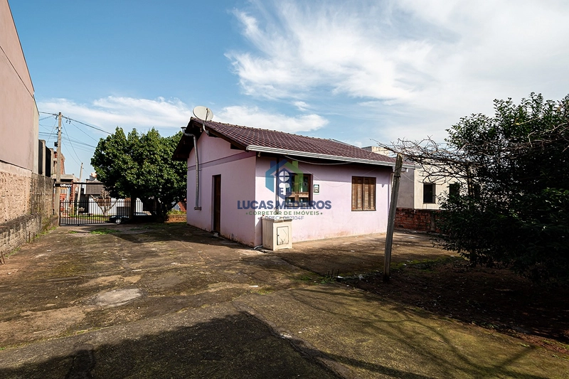 Casa plana com amplo terreno: 7ª foto da galeria de imagens do imóvel