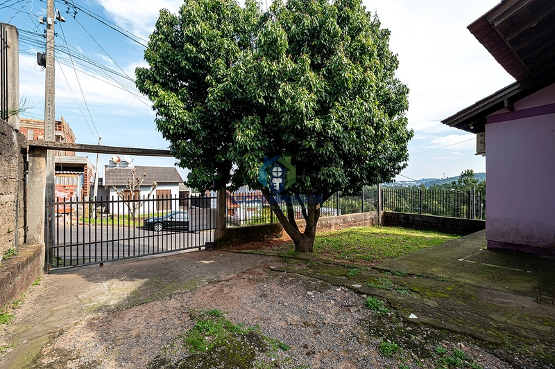 Casa plana com amplo terreno: 5ª foto da galeria de imagens do imóvel