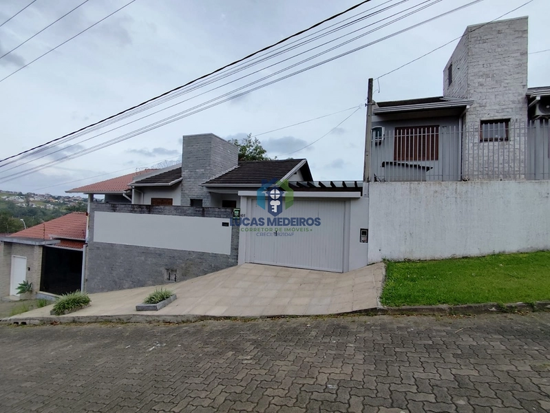 Casa à Venda no Solar do Campo - Campo Bom : 2ª foto da galeria de imagens do imóvel