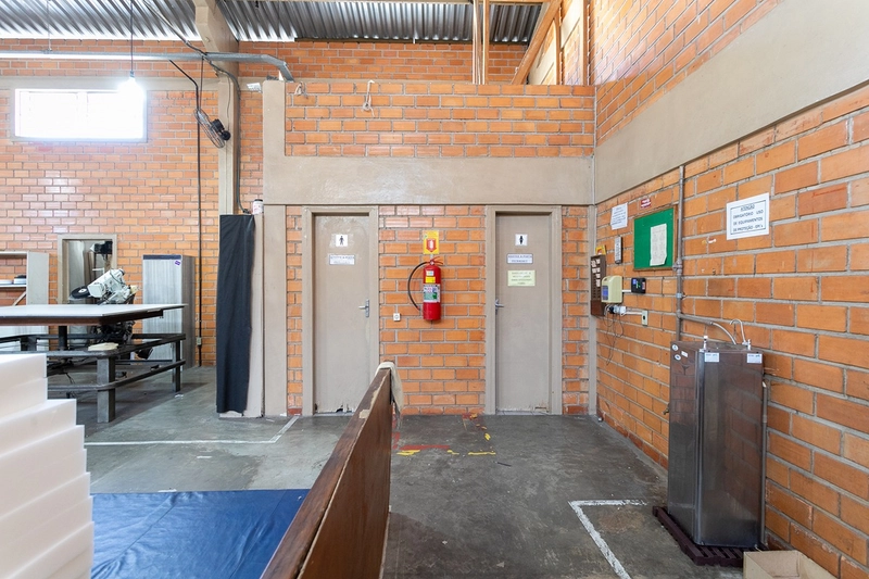 Barracao Industrial a Venda: 29ª foto da galeria de imagens do imóvel