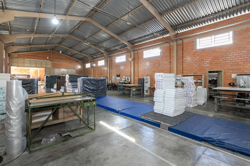 Barracao Industrial a Venda: 33ª foto da galeria de imagens do imóvel