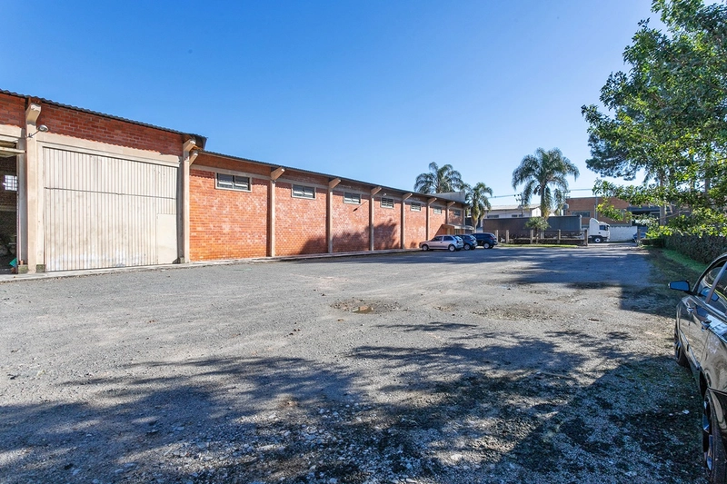 Barracao Industrial a Venda: 13ª foto da galeria de imagens do imóvel