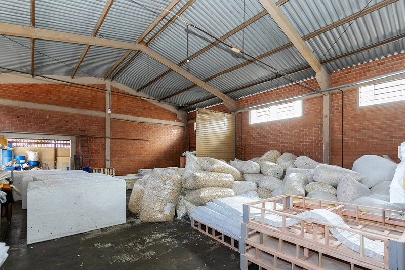 Barracao Industrial a Venda: 46ª foto da galeria de imagens do imóvel