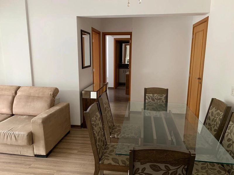 APARTAMENTO À VENDA — EDIFÍCIO PLAZA MAYOR - 2 qts com suite -mobiliado: 3ª foto da galeria de imagens do imóvel