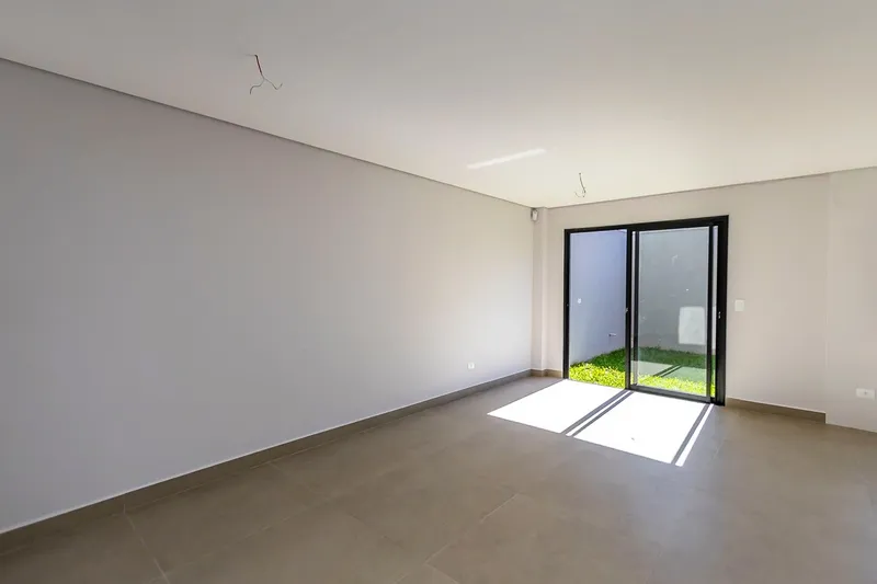 Sobrado com Terraço e 4 qts no Uberaba: 7ª foto da galeria de imagens do imóvel