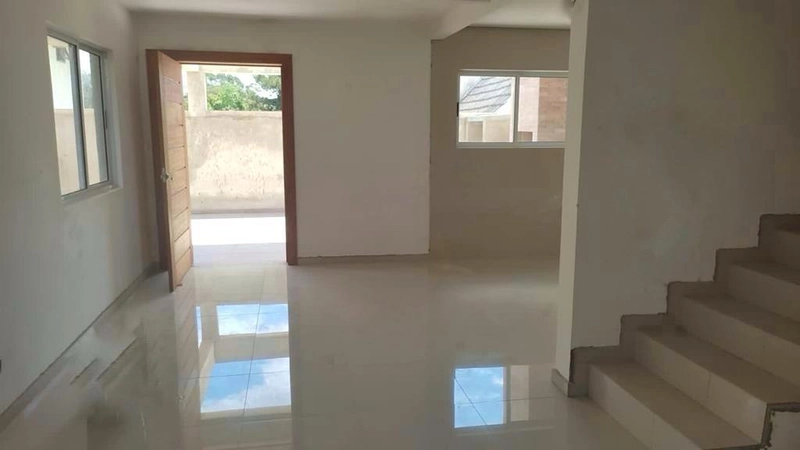 Quadriplex de Condominio em Santa Felicidade: 2ª foto da galeria de imagens do imóvel