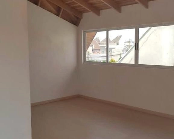 Quadriplex de Condominio em Santa Felicidade: 6ª foto da galeria de imagens do imóvel