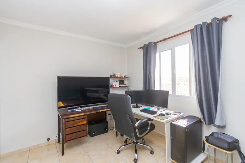 Sobrado Duplex de Condominio no Bairro Cajuru: 32ª foto da galeria de imagens do imóvel