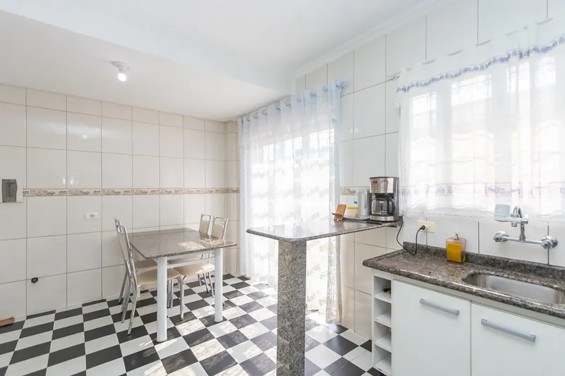 Sobrado Duplex de Condominio no Bairro Cajuru: 11ª foto da galeria de imagens do imóvel