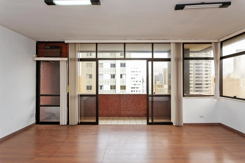 Sala Comercial à Venda no Bigorrilho – Edifício Champagnat Offices: 17ª foto da galeria de imagens do imóvel