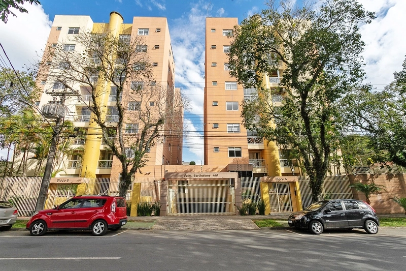 Apartamento no Edifício Saint Barthélemy — Água Verde: 1ª foto da galeria de imagens do imóvel