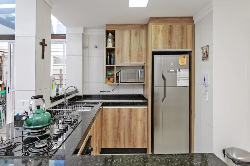 TRIPLEX SEMIMOBILIADO NO AHÚ — 3 QUARTOS, SUÍTE E ÁTICO: 22ª foto da galeria de imagens do imóvel